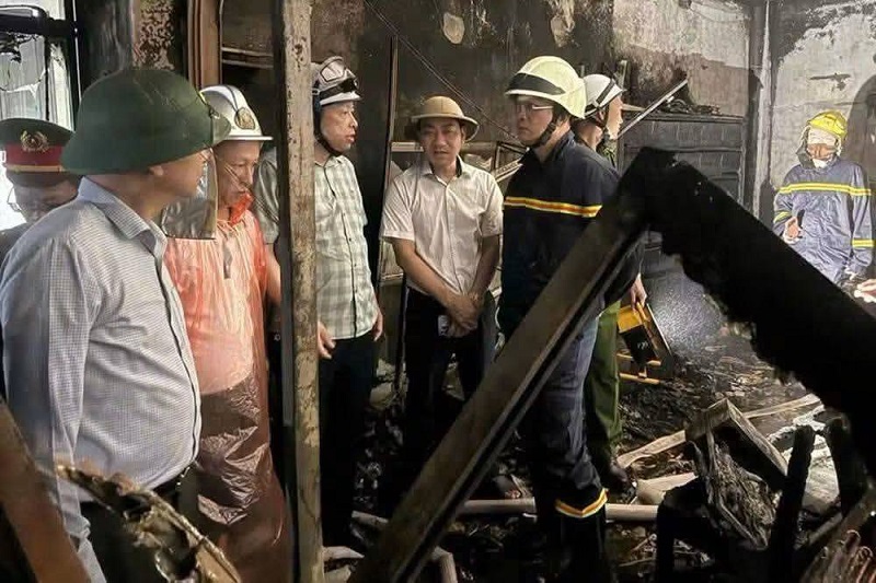 ha-noi-chay-nha-4-tang-tai-phuong-tay-ho-5-nguoi-tu-vong